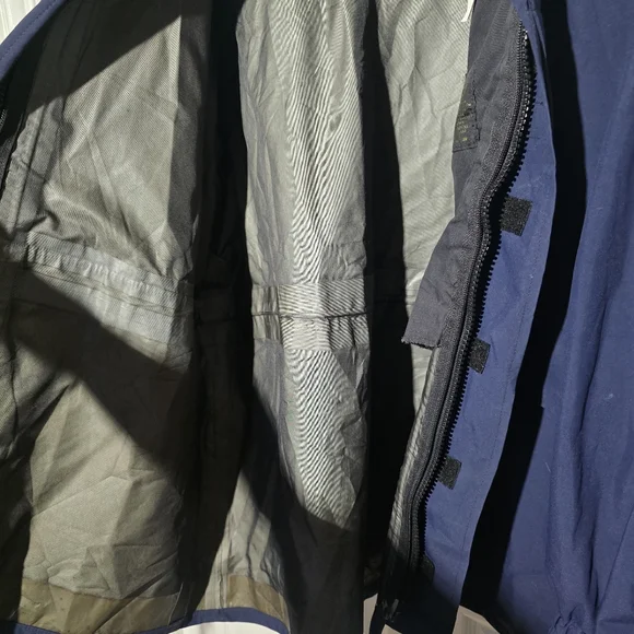 PROPPER Gore-tex Shell Jacket - Picture 8 of 8